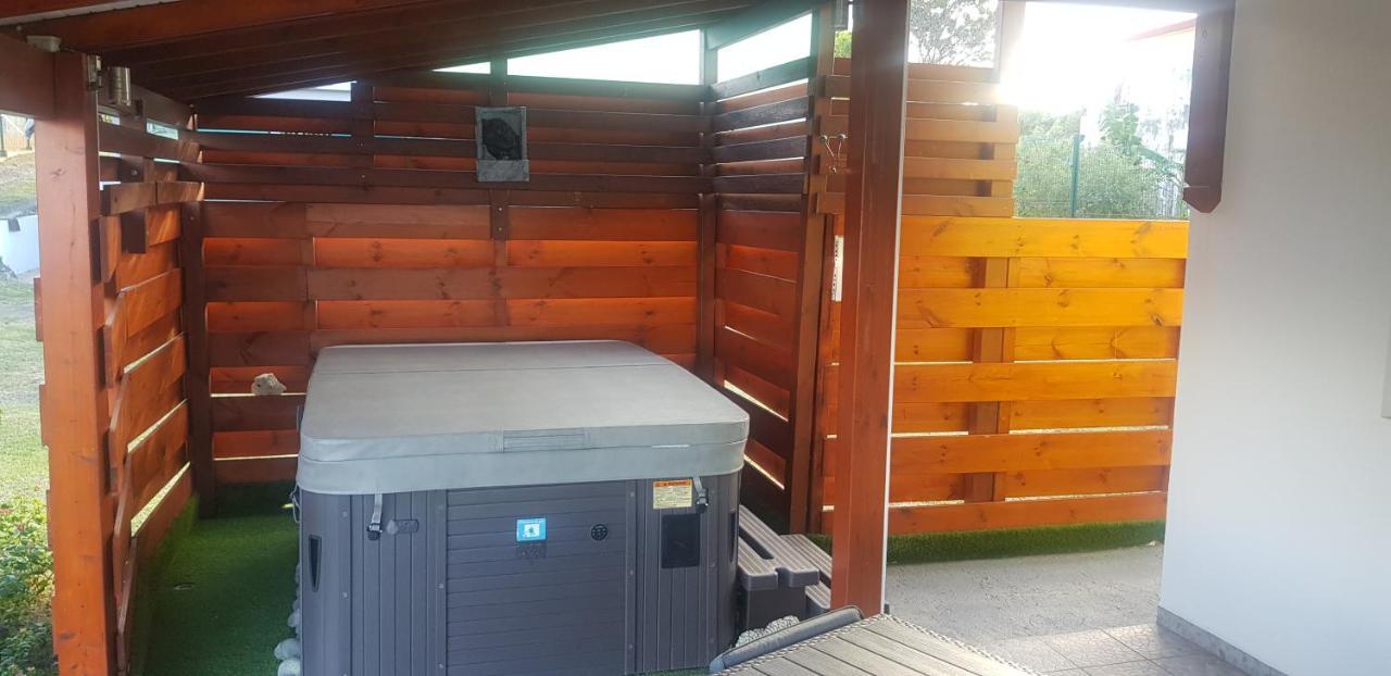 L'ALIZÉE&SPA Jacuzzi privatif haut de gamme Sainte-Rose Exterior foto